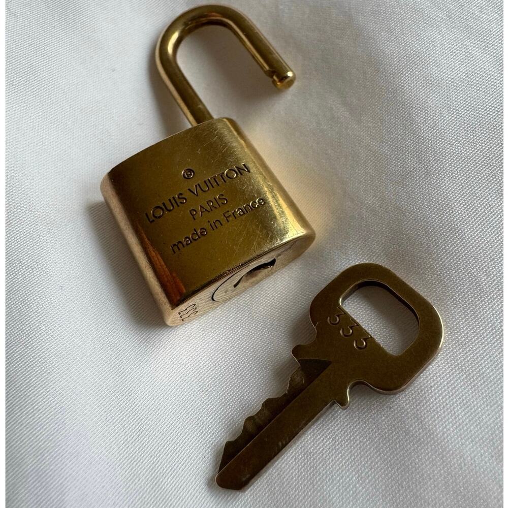 Rare Louis Vuitton Lock & Key Gold 333 Angel Number - Picture 2 of 11